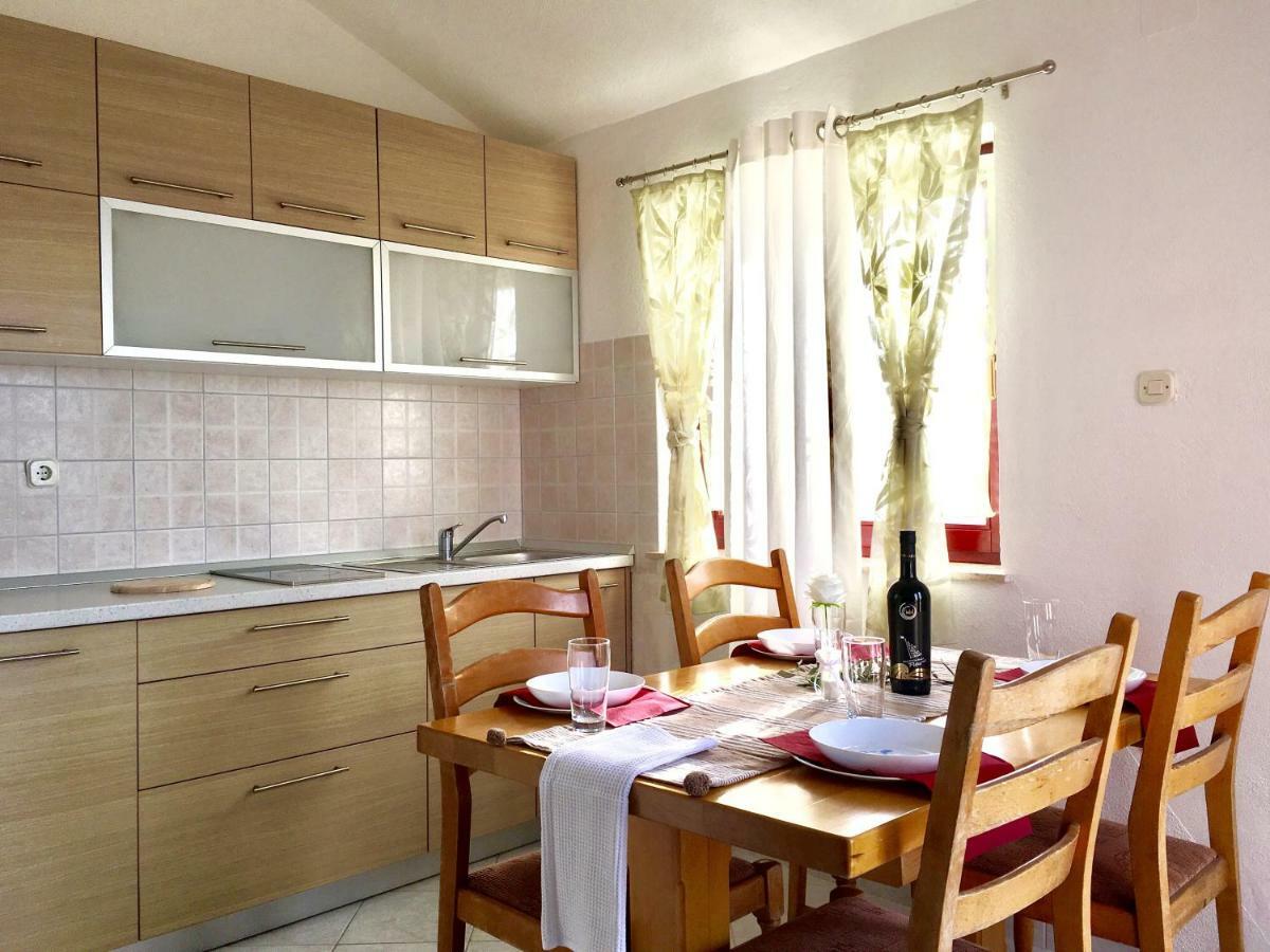 Lavender House Apartment Maslenica Exterior photo